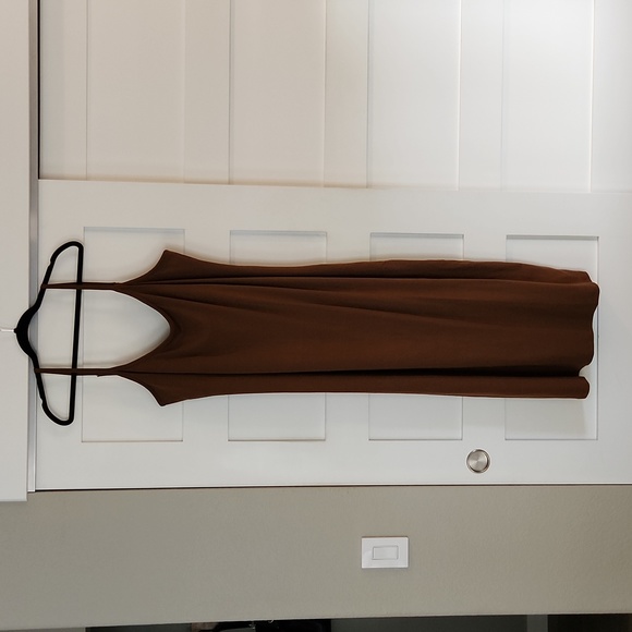 Women's Gap Modern Convertible Strap Midi Dress - Picture 2 of 7